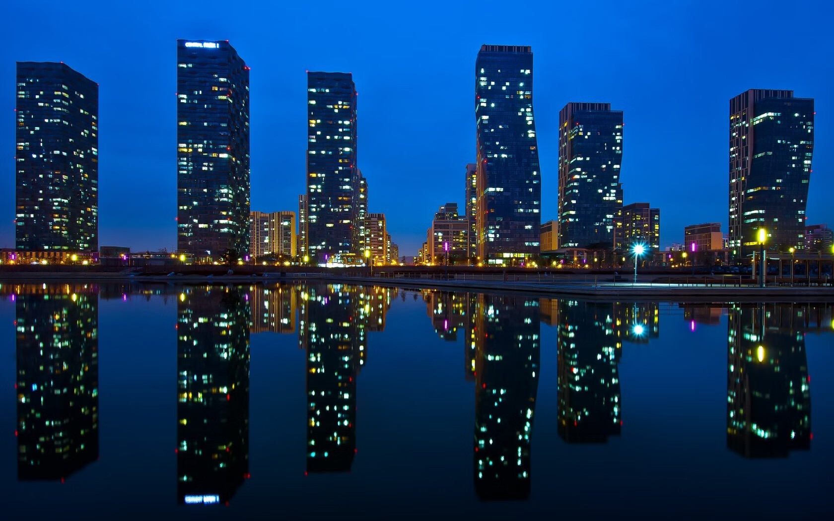 格列兹曼演绎中场教科书,巴西晋级背后,一位隐形巨人的压制级哲学