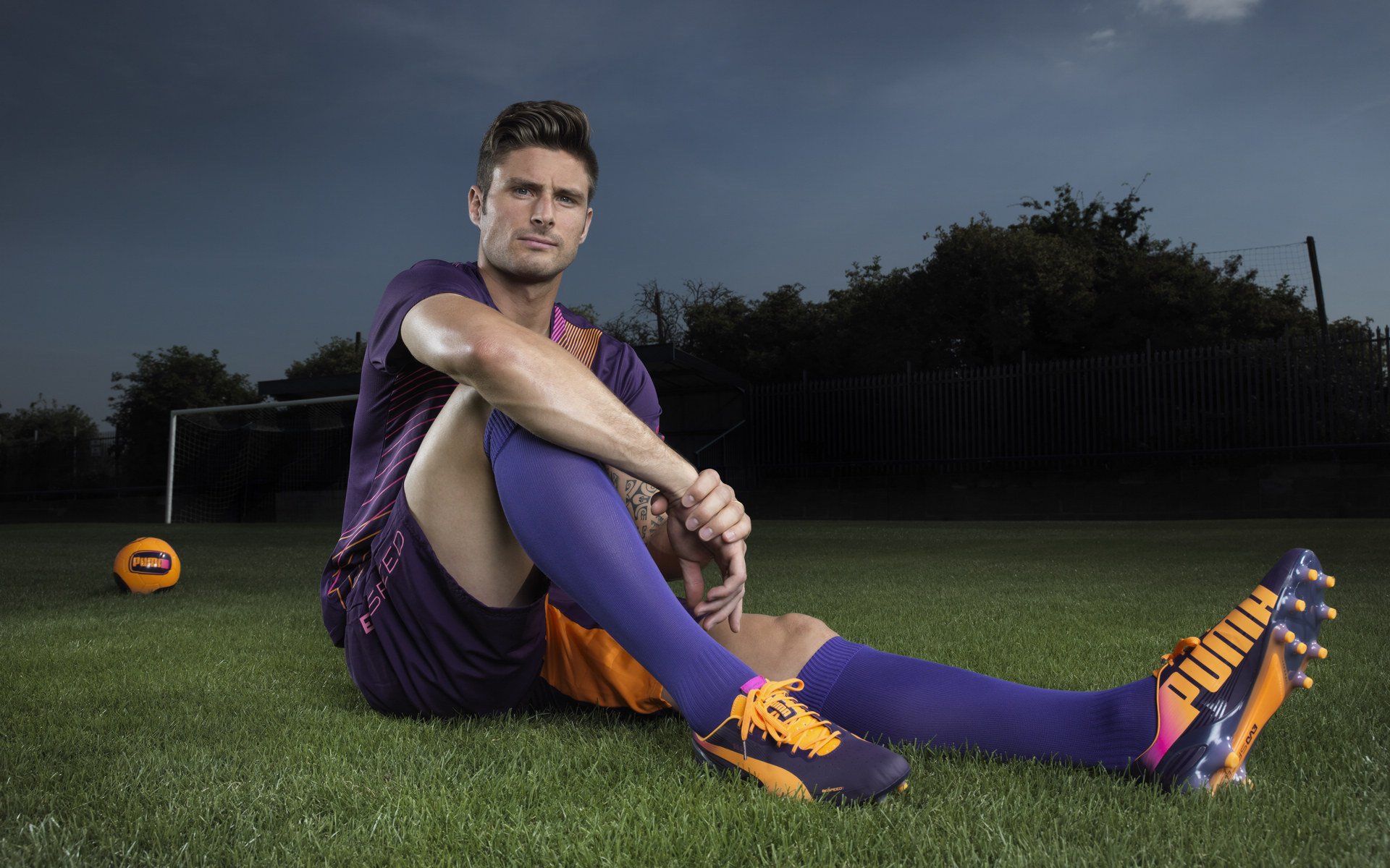 开云体育平台APP-跨越东西半球的制胜密码，防守与爆发的双重奏