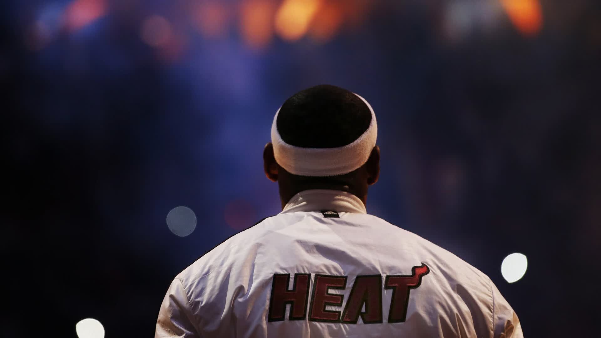 世界杯H组激战,哥伦比亚绝杀乌拉圭,35岁苏神再现天神下凡